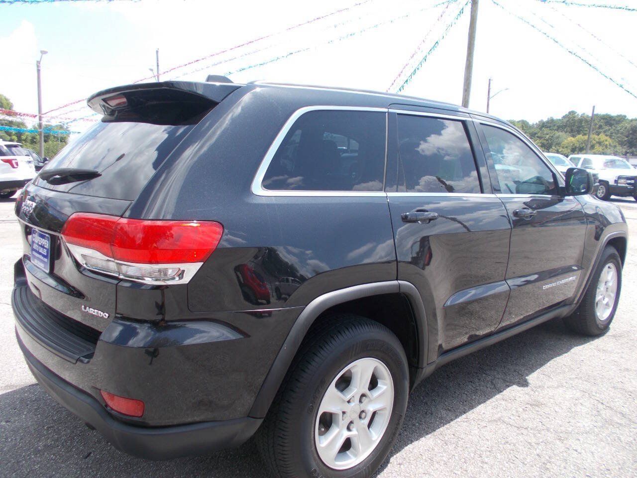Used 2015 Jeep Grand Cherokee Laredo RWD image 3