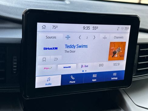 Used 2022 Ford Explorer XLT w/ Class IV Trailer Tow Package image 21