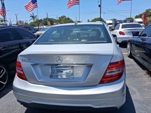 Used 2013 Mercedes-Benz C 250 Sedan image 4