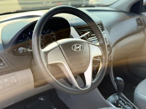 Used 2017 Hyundai Accent SE FWD image 29