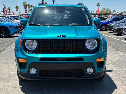 Used 2020 Jeep Renegade Altitude w/ UConnect 8.4 Nav Group FWD image 14