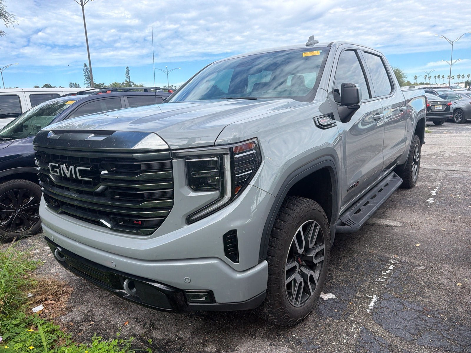 Certified 2024 GMC Sierra 1500 AT4 w/ Technology Package AWD/4WD image 2