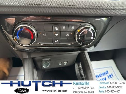 Used 2025 Chevrolet TrailBlazer LT AWD/4WD image 22