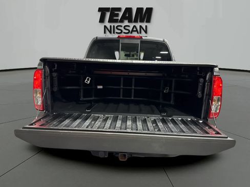 Used 2020 Nissan Frontier SV image 6