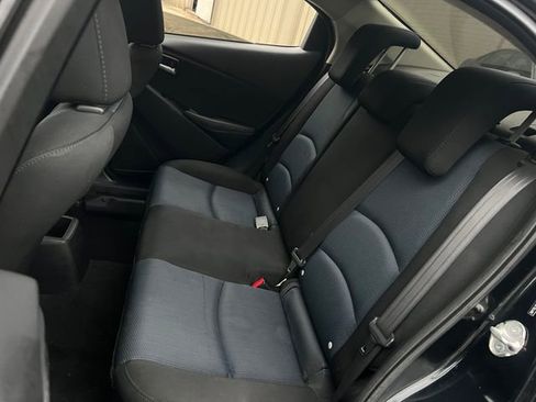 Used 2017 Toyota Yaris iA image 17