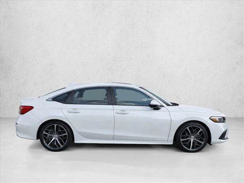 Used 2023 Honda Civic Touring image 8