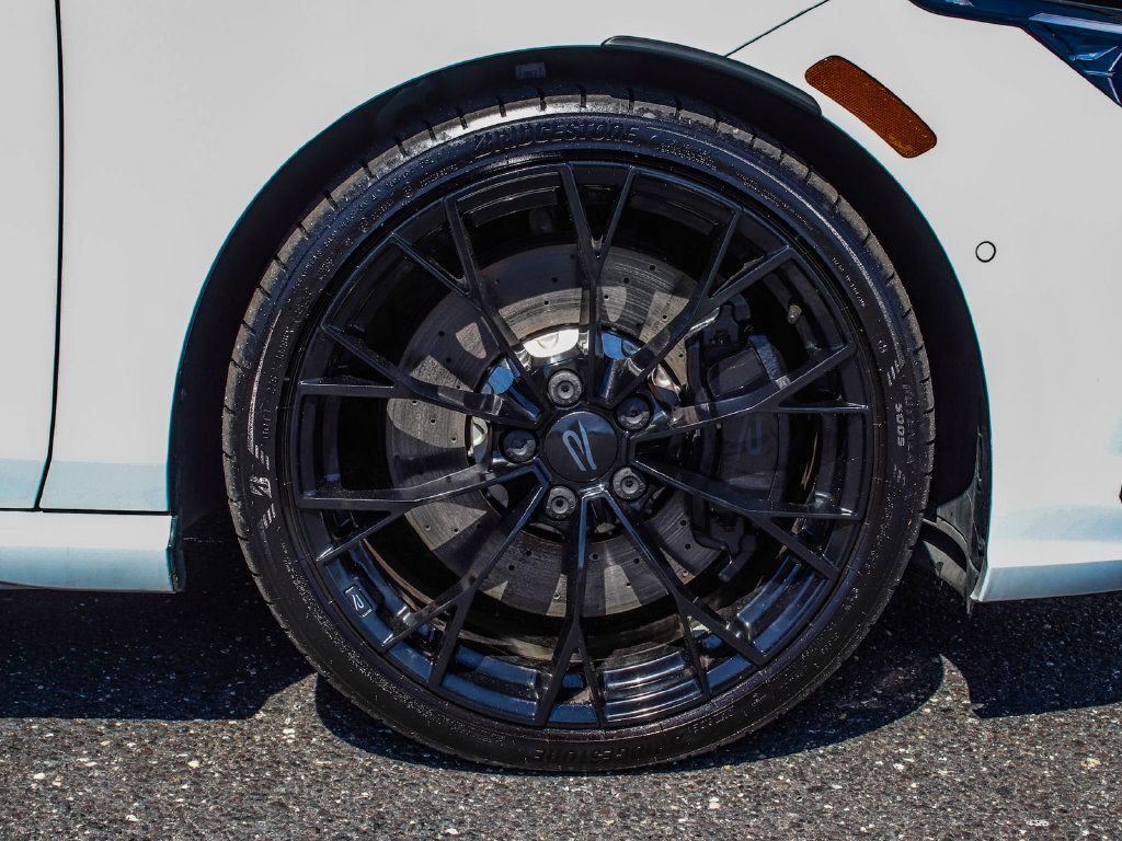 Used 2025 Volkswagen Golf R Black Edition AWD/4WD image 7
