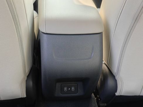 Used 2025 Hyundai Sonata SEL FWD image 17