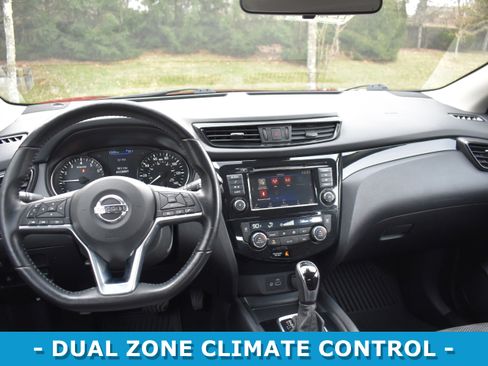 Used 2019 Nissan Rogue Sport SV w/ All-Weather Package image 10