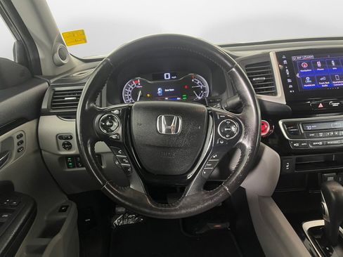 Used 2019 Honda Ridgeline RTL-E image 12