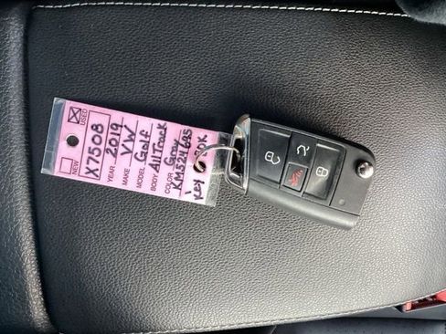 Used 2019 Volkswagen Golf Alltrack SE image 38