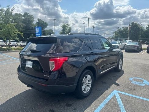 Used 2023 Ford Explorer XLT w/ Class IV Trailer Tow Package AWD/4WD image 8