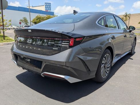 New 2025 Hyundai Sonata SEL image 4