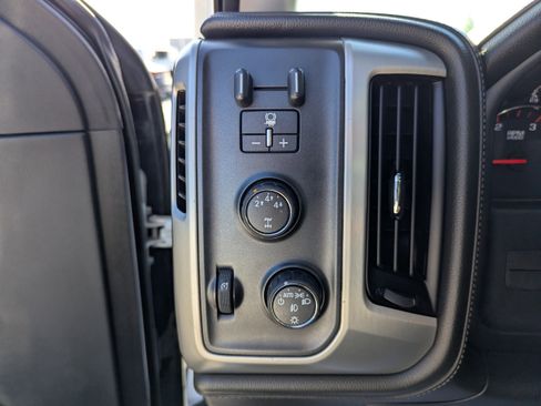 Used 2016 GMC Sierra 2500 SLT w/ Duramax Plus Package AWD/4WD image 14
