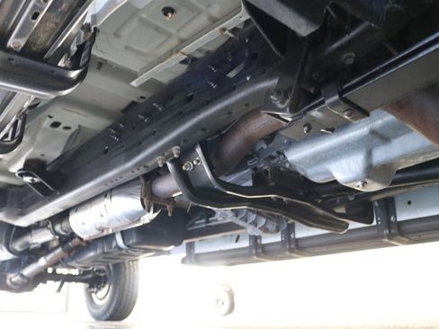 Used 2001 Ford F350 Lariat image 26