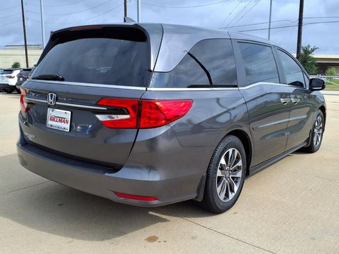 Used 2023 Honda Odyssey EX-L image 4