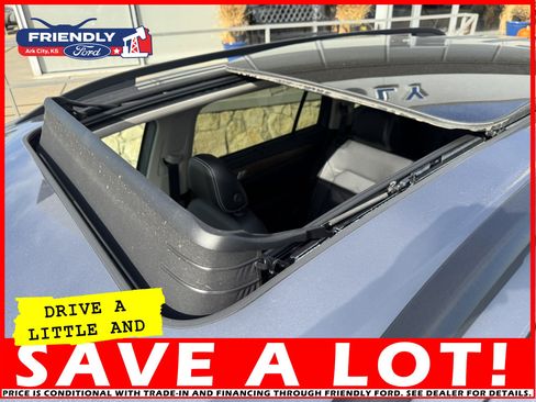 Used 2024 Volkswagen Atlas SE image 35