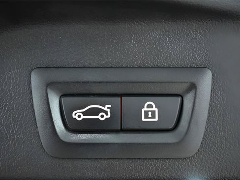 Used 2019 BMW X5 xDrive40i w/ Convenience Package AWD/4WD image 17