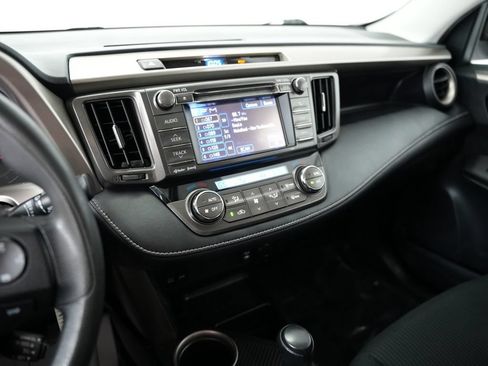 Used 2013 Toyota RAV4 XLE AWD/4WD image 18