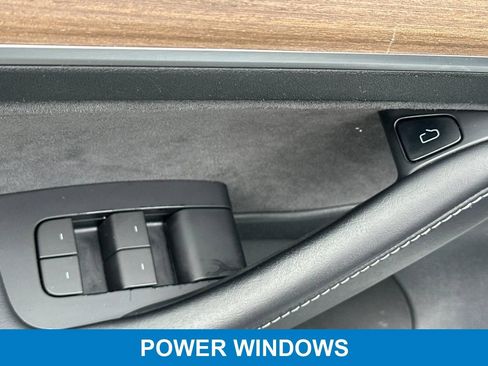 Used 2023 Tesla Model 3 Standard Range RWD image 11