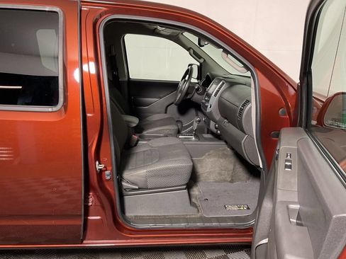 Used 2016 Nissan Frontier PRO-4X AWD/4WD image 37