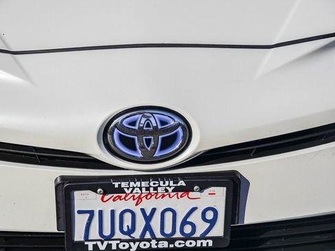 Certified 2016 Toyota Prius Four Touring image 13