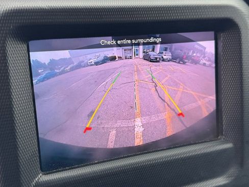 Used 2021 Jeep Wrangler Unlimited Sahara image 29