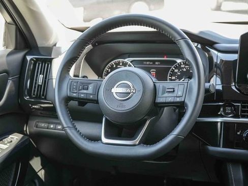 Used 2025 Nissan Pathfinder SV w/ Cargo Package FWD image 18