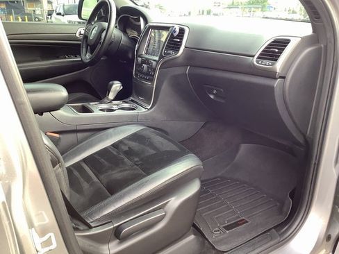 Used 2018 Jeep Grand Cherokee Altitude image 35