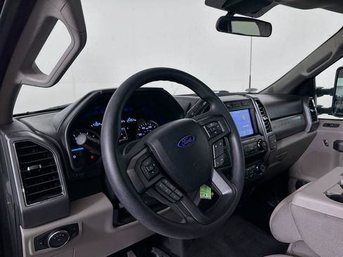 Used 2020 Ford F250 XLT AWD/4WD image 9