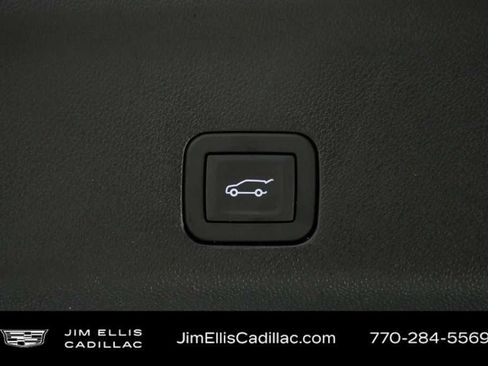 Used 2026 Cadillac Escalade ESV Platinum Sport w/ LPO, ONYX Package AWD/4WD image 32