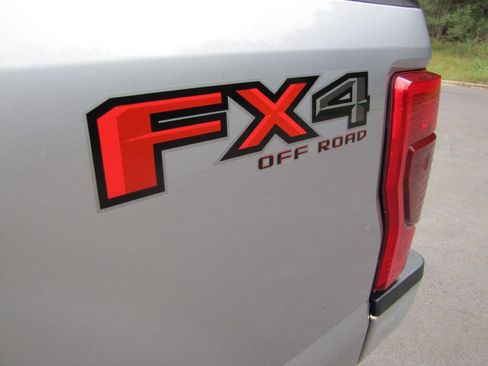 Used 2022 Ford F350 XLT w/ XLT Premium Package image 33