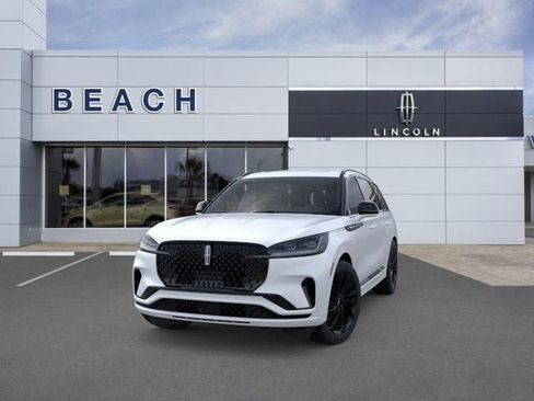 New 2026 Lincoln Aviator Reserve w/ Luxury Package image 2