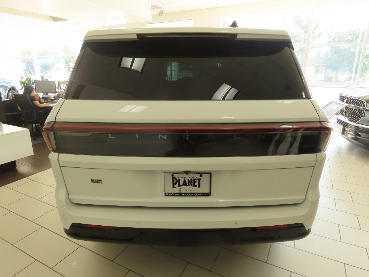 New 2026 Lincoln Navigator Premiere AWD/4WD image 46