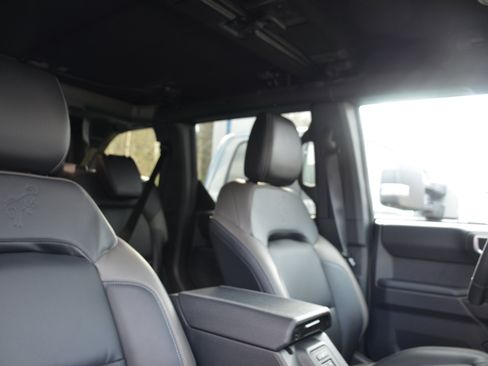 New 2026 Ford Bronco Outer Banks w/ Sasquatch Package AWD/4WD image 24