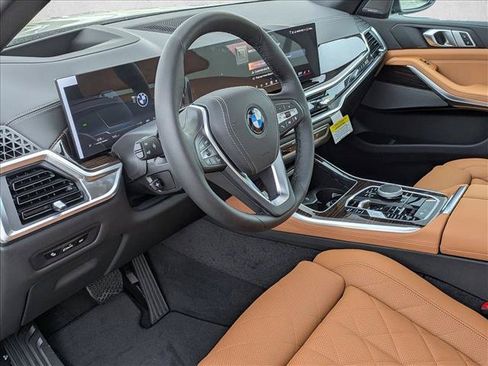 Used 2026 BMW X5 xDrive40i AWD/4WD image 3