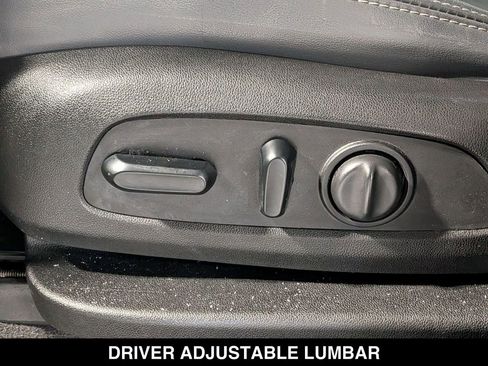 Used 2020 Buick Enclave Essence w/ Sound and Sites Package FWD image 22