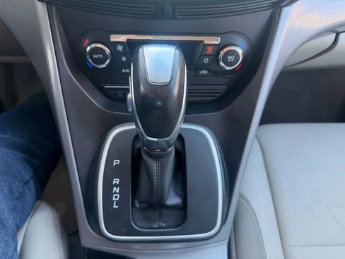 Used 2016 Ford C-MAX SE w/ Interior Protection Package image 22