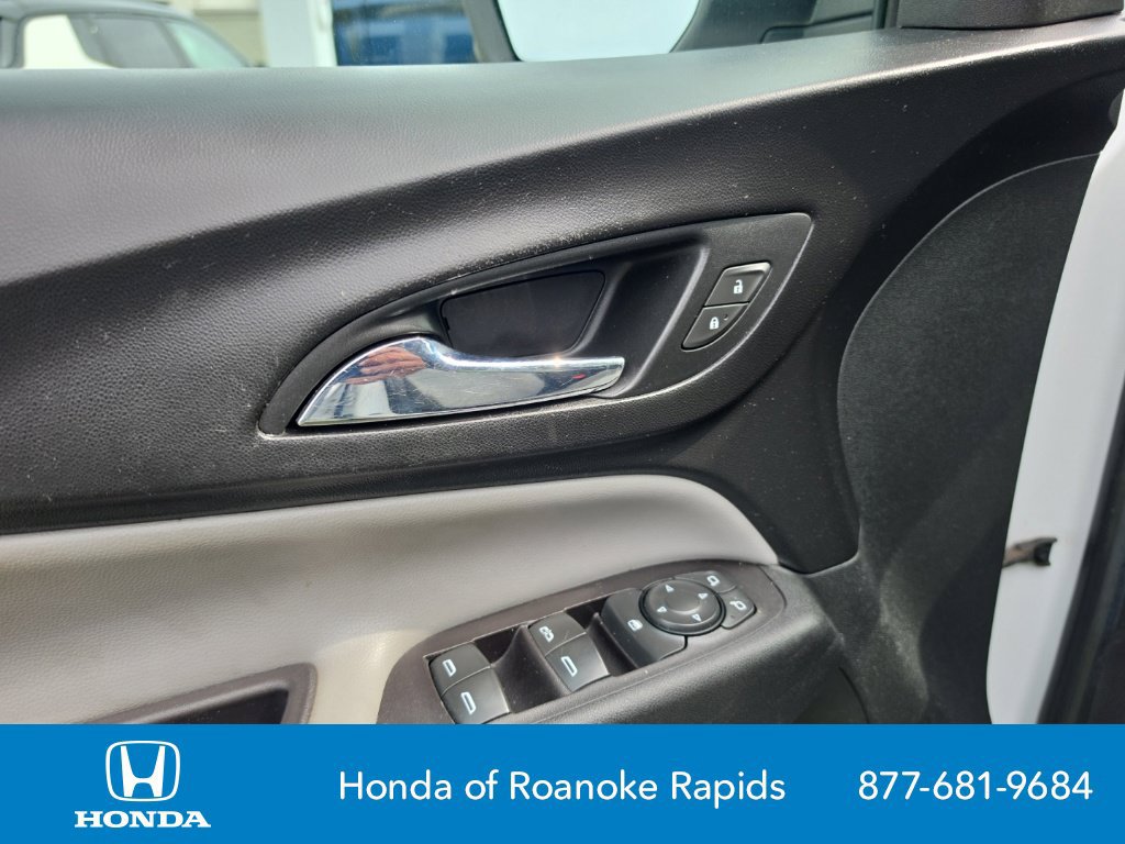 Used 2018 Chevrolet Equinox LS AWD/4WD image 8