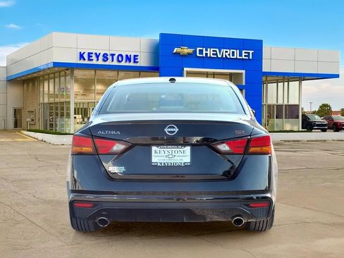 Used 2024 Nissan Altima 2.5 SR FWD image 6