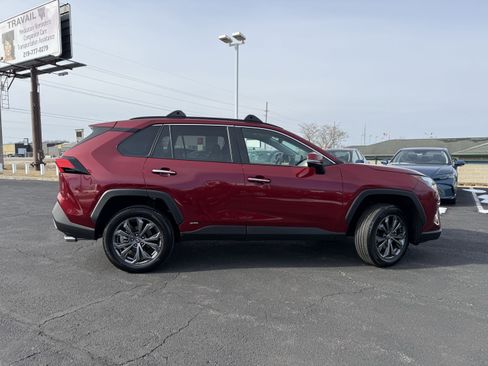 Used 2023 Toyota RAV4 Limited image 10