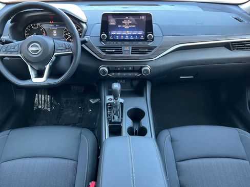 New 2025 Nissan Altima 2.5 SV w/ SV Premium Package image 4