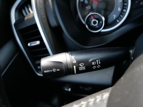 Used 2019 RAM 1500 Big Horn AWD/4WD image 30