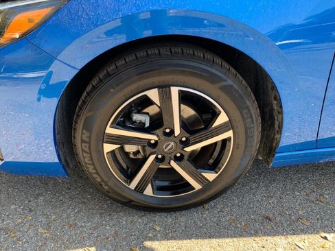 Used 2025 Nissan Sentra SV image 25