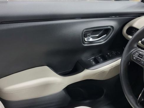 New 2026 Honda HR-V LX image 23