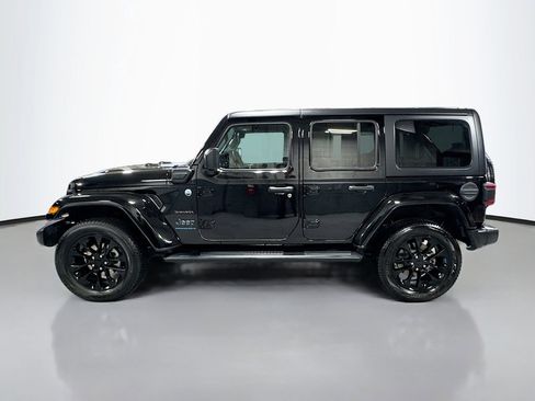 Used 2023 Jeep Wrangler Unlimited Sahara w/ Cold Weather Group AWD/4WD image 10