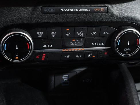 Used 2022 Ford Escape SE w/ Convenience Package image 30