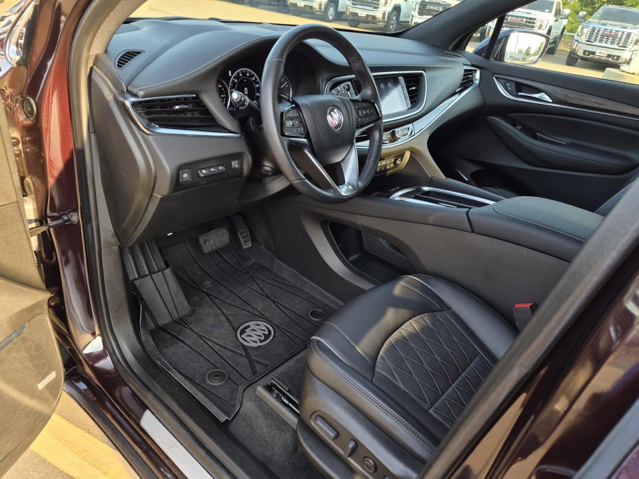 Certified 2022 Buick Enclave Avenir w/ Avenir Technology Package AWD/4WD image 13