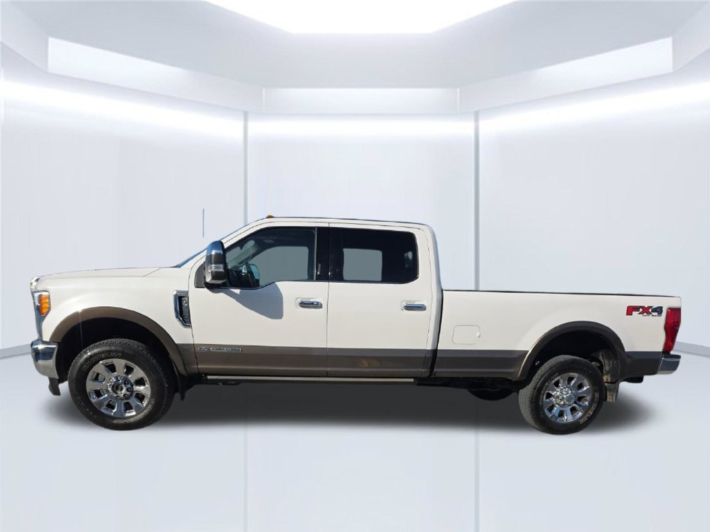 Used 2017 Ford F350 King Ranch w/ King Ranch Ultimate Package AWD/4WD image 3