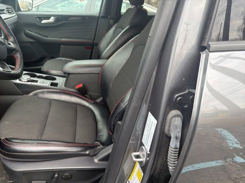 Used 2024 Ford Escape ST-Line w/ Tech Pack #1 image 18